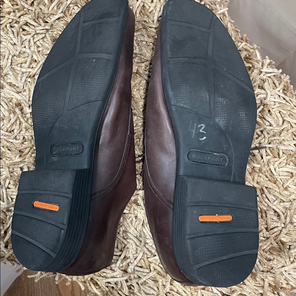 Adiprene by adidas Men's Dark Brown Oxfords - Picture 3 of 6